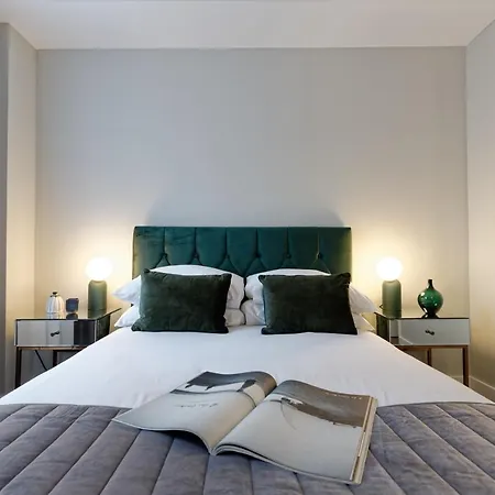 Oxford Street Fitzrovia Apartments By D'Montrio
